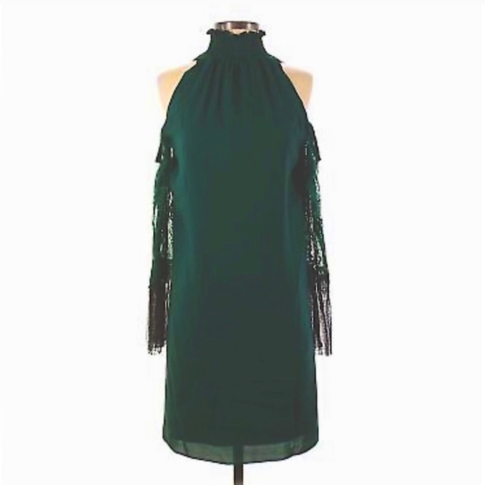 Green cocktail dress with laced long sleeves - shoulder free